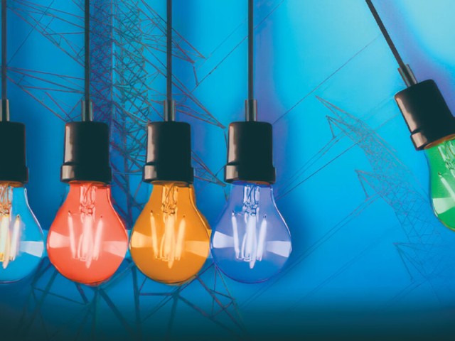 ΔΕΗ: Στα 15 λεπτά η χρέωση ανά πράσινη κιλοβατώρα για τον Αύγουστο