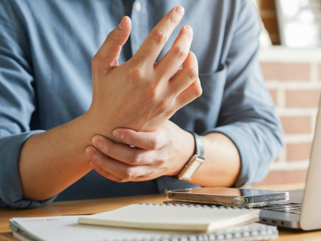 Τι είναι το Σύνδρομο Καρπιαίου Σωλήνα;