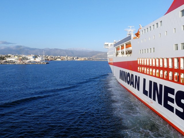 MINOAN LINES: Προσωρινή αλλαγή θέσης ελλιμενισμού πλοίων  FESTOS PALACE και KNOSSOS PALACE