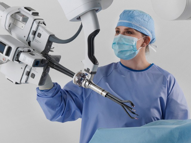 Ουρολογία: Ρομποτική χειρουργική μιας οπής αποκλειστικά στο Metropolitan Hospital