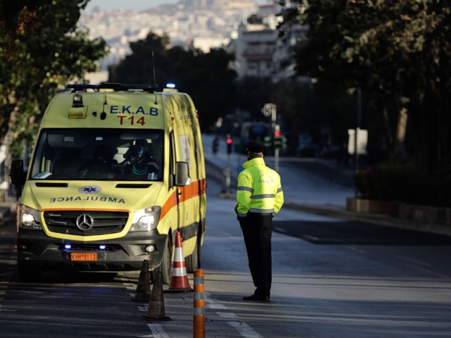 Τρίχρονη σε κρίσιμη κατάσταση μετά από παράσυρση στο Ζεφύρι