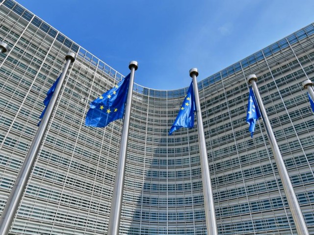 Η Ευρώπη περνά στην «βιομηχανική αυτοάμυνα» απέναντι στην Κίνα