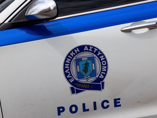 Παιδί 4,5 ετών μόνο του στις Συκιές: Συνελήφθησαν οι γονείς