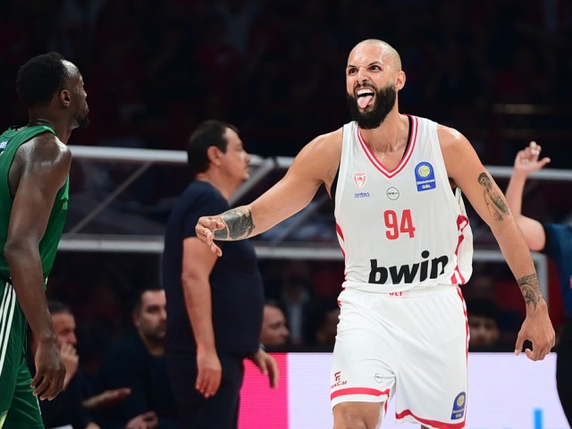 Ολυμπιακός: Νίκη επί Παναθηναϊκού (82-76) στον πρώτο τελικό GBL