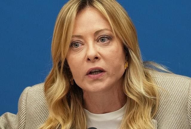 Πολιτική αντιπαράθεση στην Ιταλία για την απουσία Μελόνι από τη Γενική Συνέλευση του ΟΗΕ: Πήγε σε δείπνο για την εβδομάδα μόδας