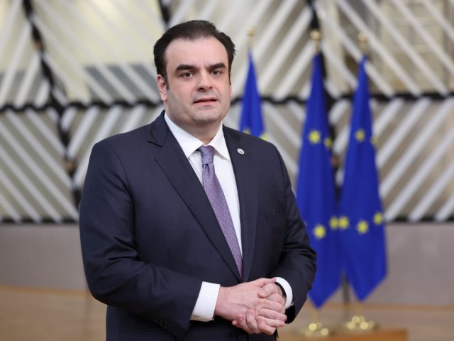 Πιερρακάκης: Ψηφίζονται τον Οκτώβριο, εφαρμόζονται άμεσα 120 δόσεις και servicers