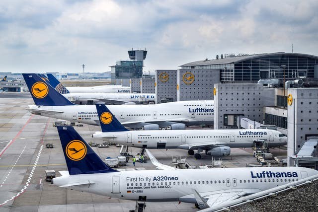 Lufthansa: Επαναδιαπραγμάτευση με Boeing - Airbus για αγορά μικρότερων αεροσκαφών