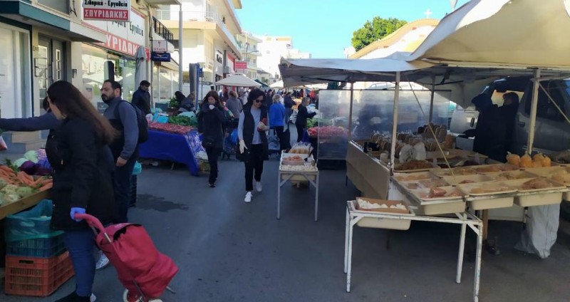 Εμπορικός Σύλλογος Αθηνών: Οχι στην διάθεση βιομηχανικών προϊόντων από τις λαϊκές αγορές