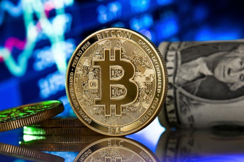 Ιστορικό υψηλό: Στα 48.216 δολ. εκτινάχθηκε η τιμή του bitcoin στην Ασία