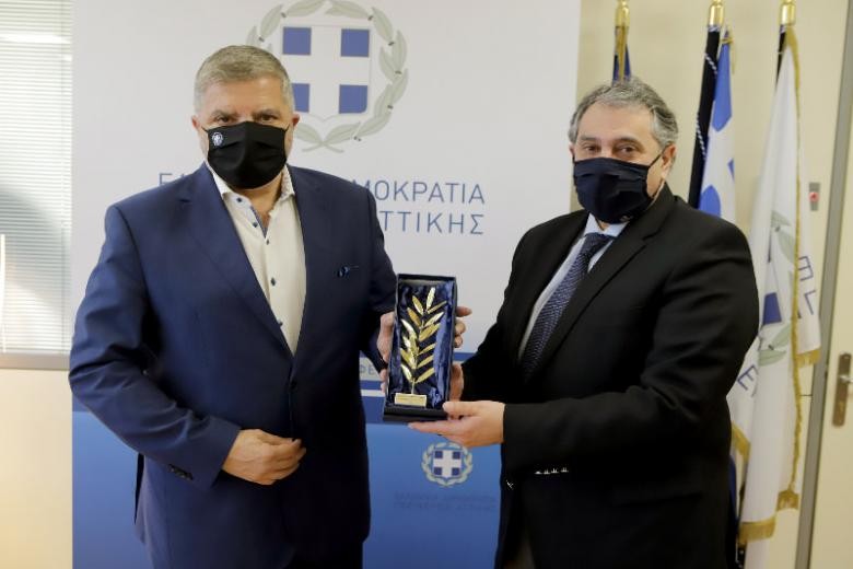 Για την ενίσχυση του επιχειρηματικού κλάδου συζήτησαν Γ. Πατούλης και Β. Κορκίδης