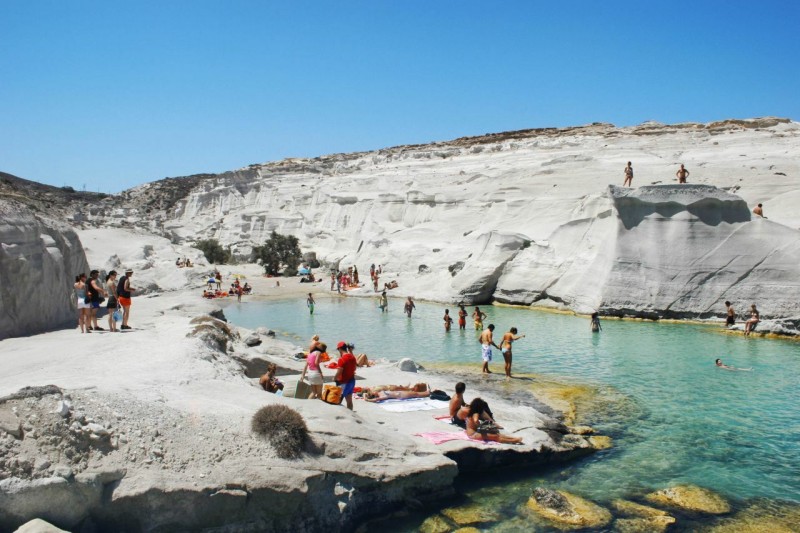 TripAdvisor: Δύο παραλίες της Κρήτης και δύο της Μήλου στην κορυφή
