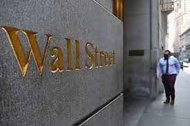 Wall Street: Τα αδύναμα στοιχεία για την απασχόληση φρέναραν το ράλι - Οριακή πτώση 0,02% για τον Dow Jones