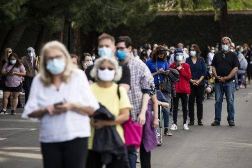 Ανατολική Ευρώπη: Πάνω από 10 εκατ. πλέον τα κρούσματα κορωνοϊού