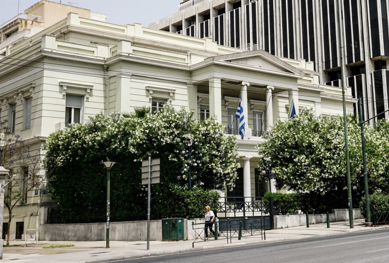 ΥΠΕΞ: Η Ελλάδα καταδικάζει τις επιθέσεις στη Σ. Αραβία