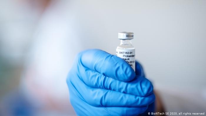 Στο Μουσείο Smithsonian εκτίθεται το πρώτο άδειο φιαλίδιο εμβολιασμού