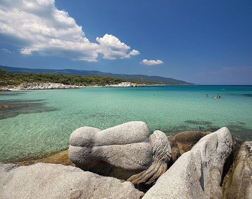 Πάτμος και Χαλκιδική στις 10 