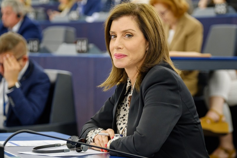 'Αννα Μισέλ Ασημακοπούλου: Αναγκαία η επίσπευση εκταμίευσης πόρων από το Ταμείο Ανάκαμψης