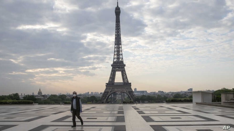 Λοκντάουν τεσσάρων εβδομάδων στο Παρίσι και 16 περιφέρειες της Γαλλίας