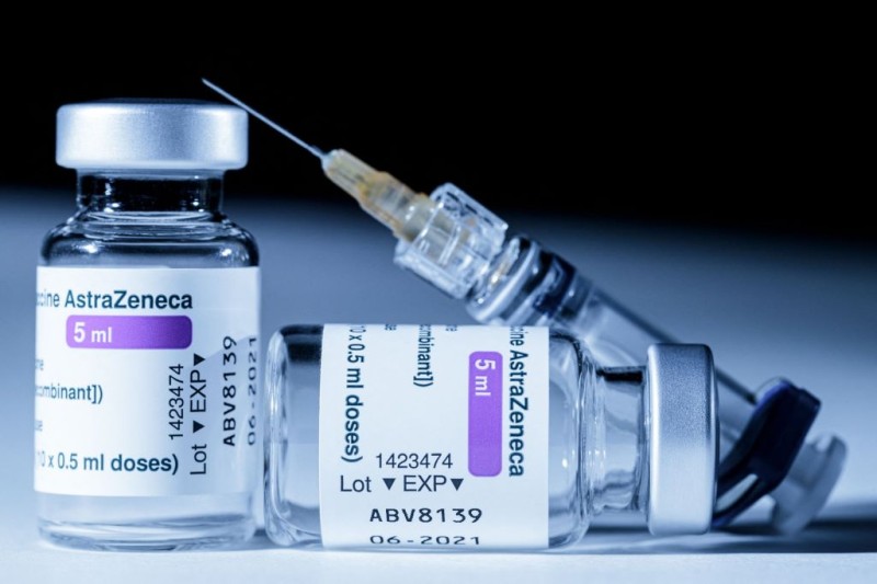 Ιρλανδία: Η επιτροπή εμβολιασμών συνιστά την αναστολή της χρήσης του εμβολίου της AstraZeneca
