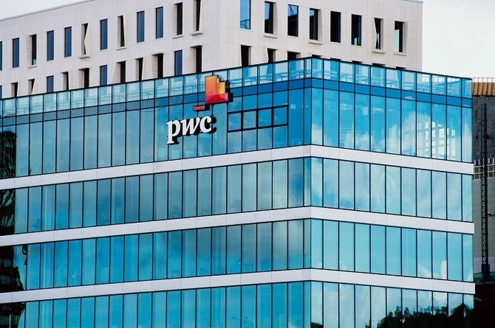 Μελέτη PwC: 6 δισ. προσέλκυσαν οι ελληνικές επιχειρήσεις το 2020