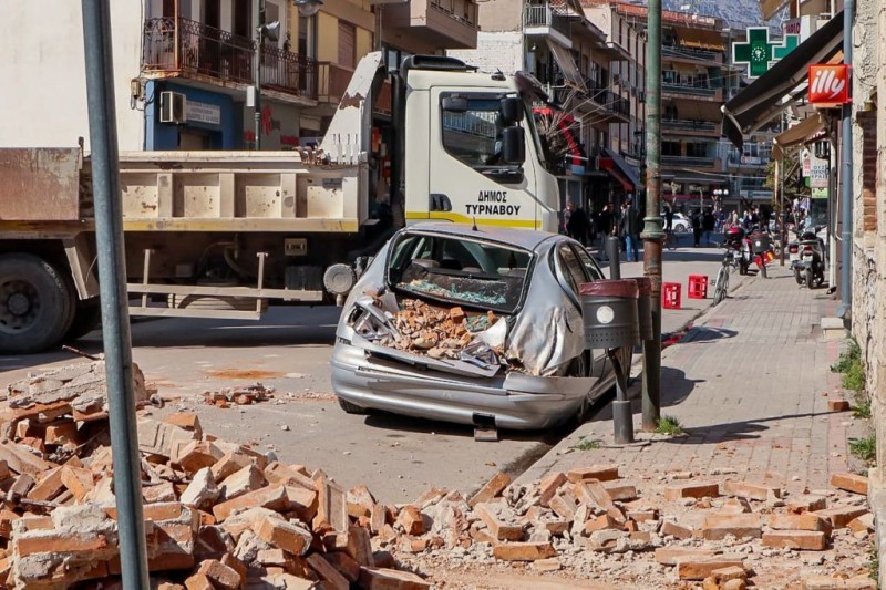 Επτά μέτρα άμεσης στήριξης των σεισμοπαθών της Θεσσαλίας