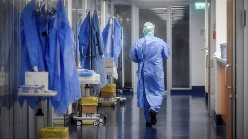 Παραδίδονται τα φύλλα επίταξης στους 206 γιατρούς στην Αττική