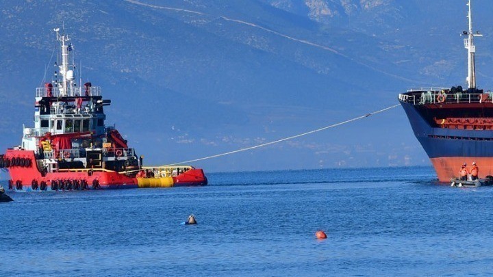 Στον όρμο Βατίκων Λακωνίας τα δυο πλοία που συγκρούστηκαν