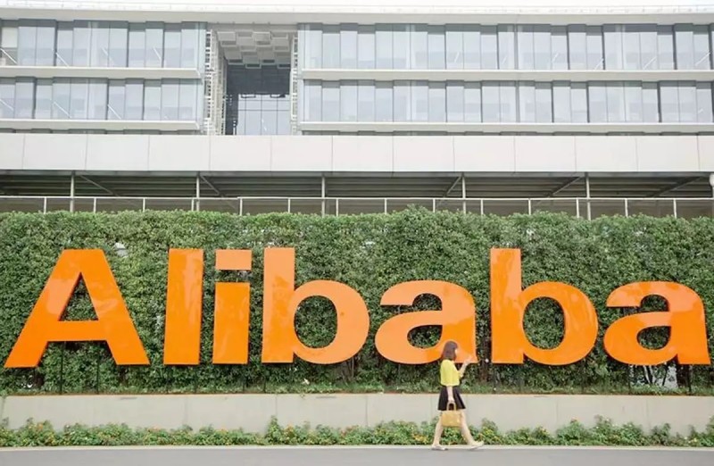 Η Alibaba υποβάθμισε τον αντίκτυπο από το γιγαντιαίο πρόστιμο