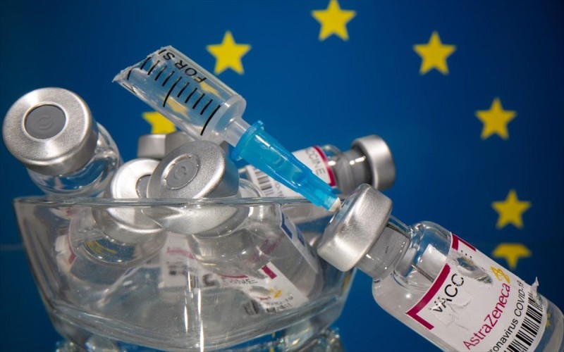 Χάος στην ΕΕ για το εμβόλιο της AstraZeneca  