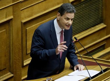 Θ. Σκυλακάκης: Μεγαλύτερο πρόβλημα το έλλειμμα επενδύσεων