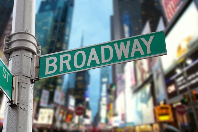 Ανοίγει ξανά η αυλαία στο Broadway τον Σεπτέμβριο