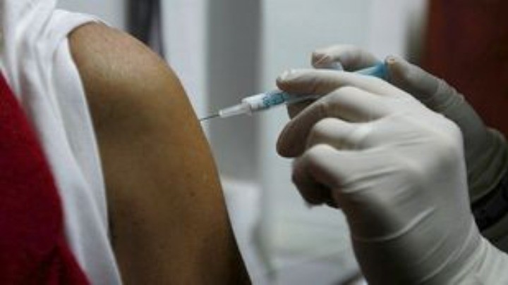 Πώς τα εμβόλια συμβάλουν στην επαναφορά της κανονικότητας