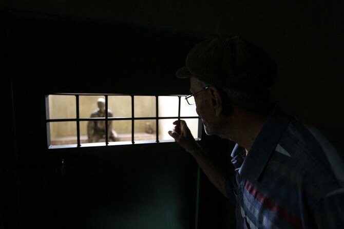 Ιράν: Ο Μπενζαμέν Μπριέρ, Γάλλος φυλακισμένος, θα δικαστεί για «κατασκοπεία»