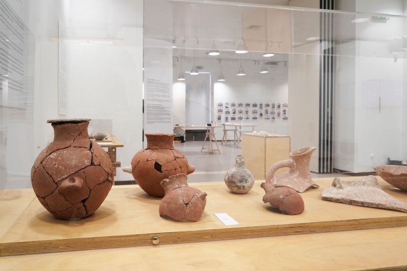Εγκαινιάστηκε η έκθεση «δες ΑΠΕΝΑΝΤΙ. Έναν οικισμό στην Κέρο 4.500 χρόνια πριν»