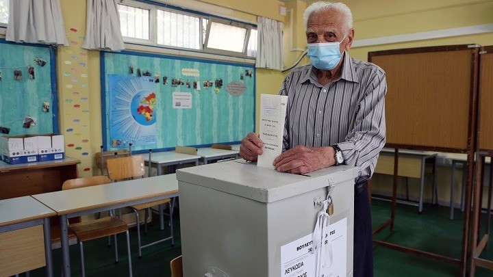 Κύπρος: Εκλεισαν οι κάλπες - Στο 56,7% η συμμετοχή μέχρι τις 17.00 το απόγευμα