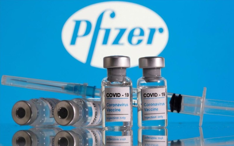 Εμβόλιο Pfizer: Πιθανή μια τρίτη δόση για τις ευπαθείς ομάδες