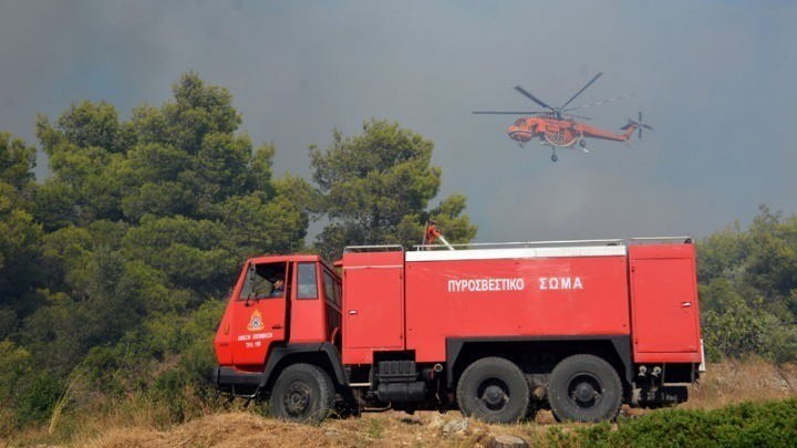 Έκτακτη χρηματοδότηση €2,84 εκατ. σε 16 δήμους για αντιπυρική προστασία