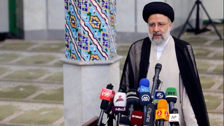 Ο υπερσυντηρητικός Εμπραχίμ Ραϊσί εξελέγη Πρόεδρος του Ιράν