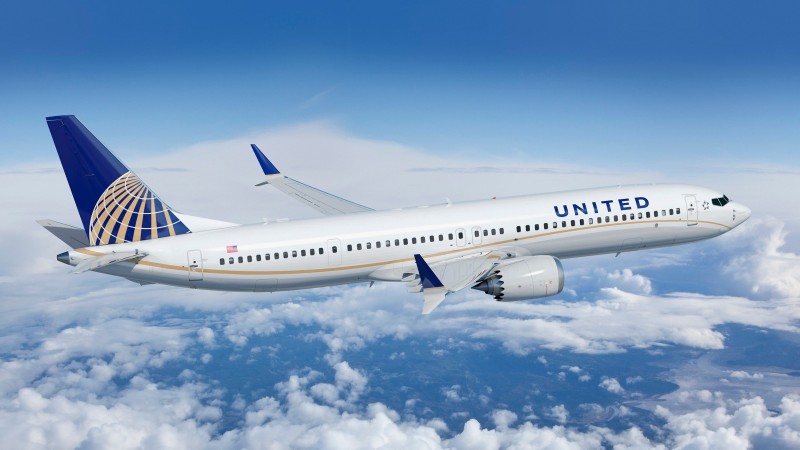 United Airlines: Οικονομικές απώλειες, αλλά με τετραπλασιασμό εσόδων στο β' τρίμηνο