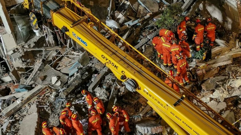 Κίνα: Οκτώ νεκροί, εννέα αγνοούμενοι από την κατάρρευση τμήματος ξενοδοχείου