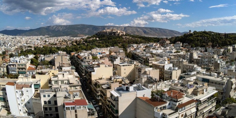 ΥΠΟΙΚ: Πιστώνονται σήμερα 103,4 εκατ. ευρώ για τα μειωμένα μισθώματα