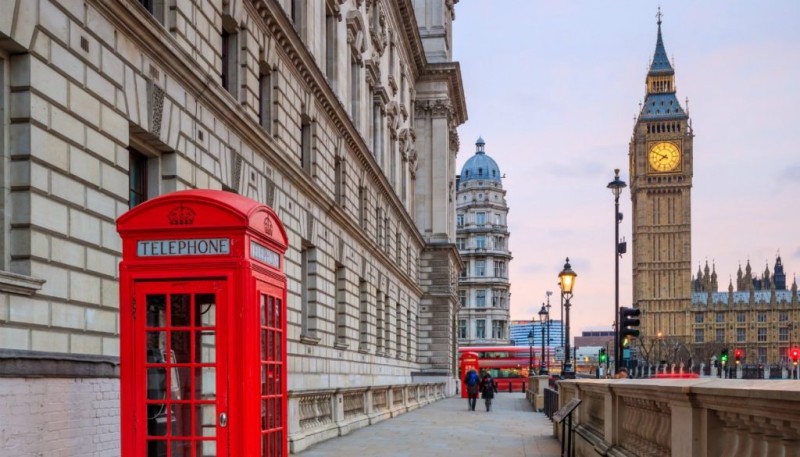 Τι σημαίνουν οι εξαγορές στο Λονδίνο