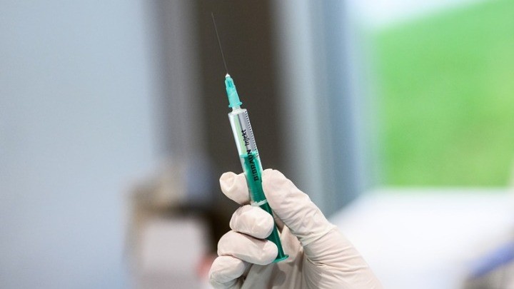 Ανοίγει σήμερα η πλατφόρμα για εμβολιασμό των εφήβων 15 - 17 ετών