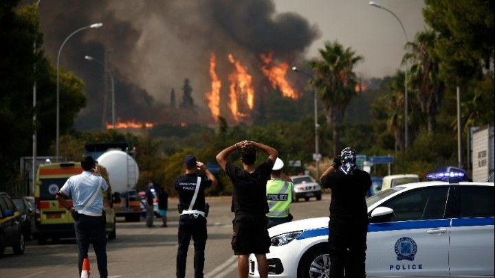 Με ήπια αναπνευστικά προβλήματα 6 κάτοικοι της Βαρυμπόμπης