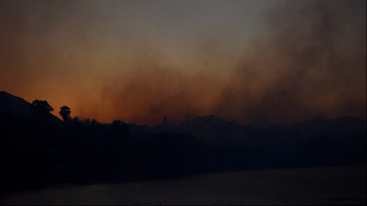 Προσπάθειες να κρατηθεί η φωτιά μακριά από την Αρχαία Ολυμπία