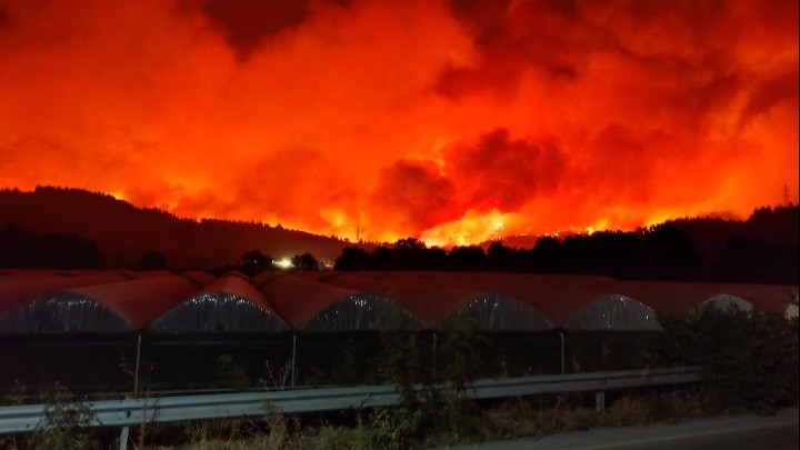 Πληθαίνουν τα μέτωπα στη βορειοκεντρική Εύβοια