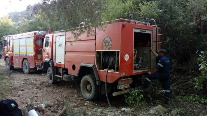 Σε ύφεση η πυρκαγιά στην περιοχή Κάζα στα Βίλια