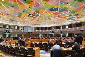 Eurogroup: Συνέχιση των μέτρων στήριξης με μεγαλύτερη στόχευση