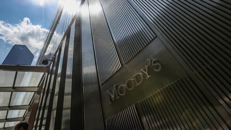 Moody's: Η Ελλάδα πρωταθλήτρια στη μείωση του χρέους το 2022