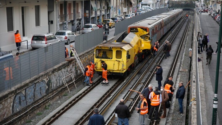 Ένας νεκρός και δύο τραυματίες σε δυστύχημα στον ΗΣΑΠ